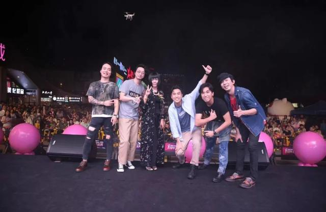 眾星齊聚百色 唱響“森林·中心城”周年慶典音樂節(jié)
